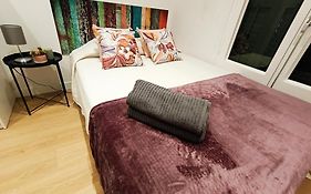 By Universitat Private Rooms